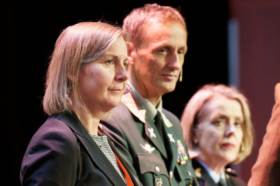 Oslo 20231120.
Direktør i DSB, Elisabeth Aarsæther, Forsvarssjef Eirik Kristoffersen og Politidirektør Benedicte Bjørnland under Samfunnssikkerhetskonferansen 2023
Foto: Cornelius Poppe / NTB Oslo 20231120.
Direktør i DSB, Elisabeth Aarsæther, Forsvarssjef Eirik Kristoffersen og Politidirektør Benedicte Bjørnland under Samfunnssikkerhetskonferansen 2023
Foto: Cornelius Poppe / NTB
