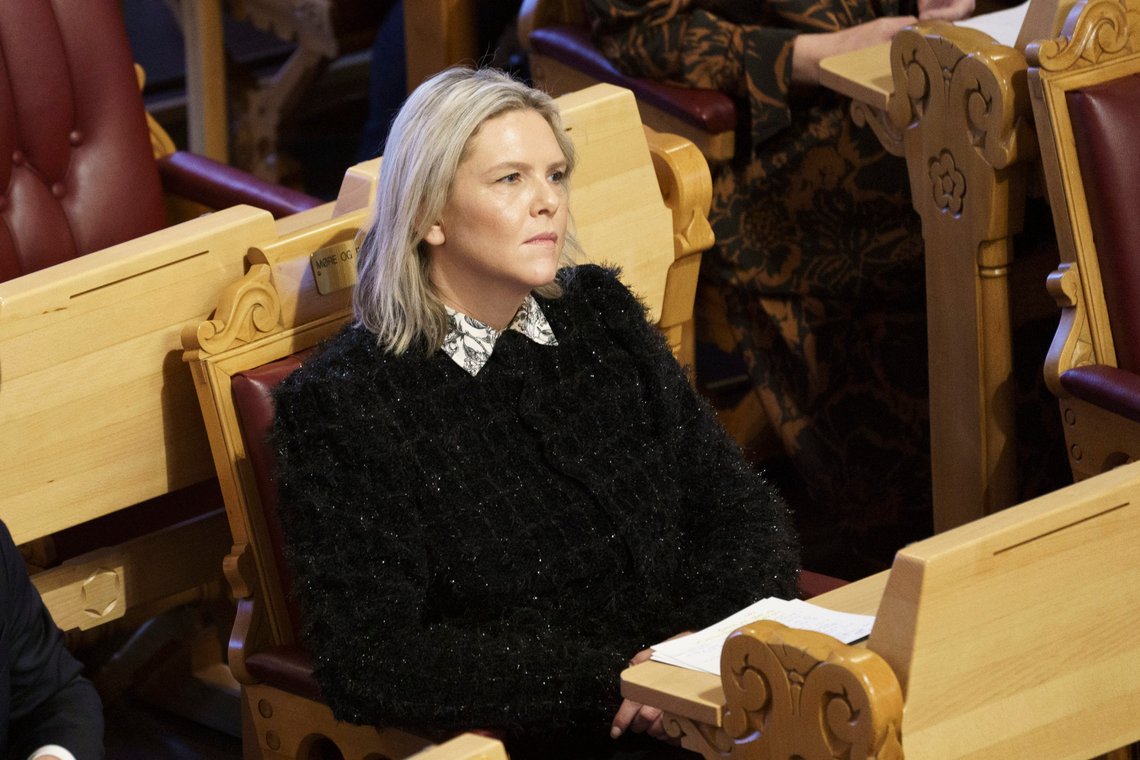 Frp-leder Sylvi Listhaug, som selv er utdannet adjunkt, sier til Aftenposten at lærernes myndighet i klasserommet må gjenreises. Foto: Cornelius Poppe / NTB Frp-leder Sylvi Listhaug, som selv er utdannet adjunkt, sier til Aftenposten at lærernes myndighet i klasserommet må gjenreises. Foto: Cornelius Poppe / NTB