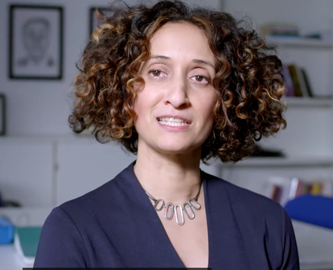 Foto: Skjermbilde YouTube. Michaela Community School. Rektor Katharine Birbalsingh. Foto: Skjermbilde YouTube. Michaela Community School. Rektor Katharine Birbalsingh.