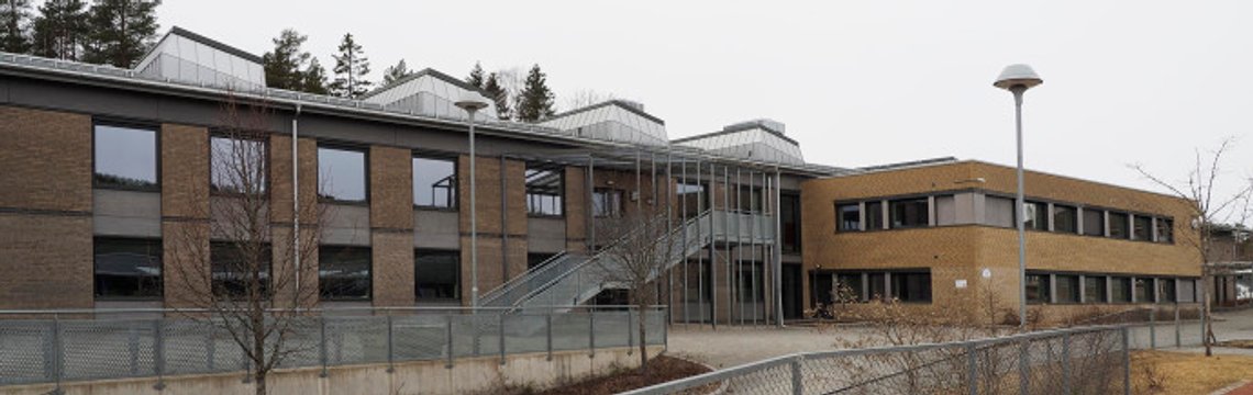 Elev fikk kniv i ryggen i gymtimen på Siggerud skole. Foto: Nordre Follo kommune Elev fikk kniv i ryggen i gymtimen på Siggerud skole. Foto: Nordre Follo kommune