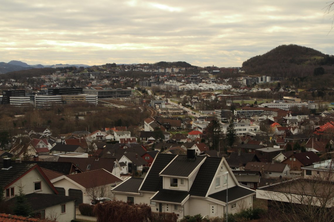 Hinna, rett utenfor Stavanger. Her er det mange huseiere som må forberede seg på økonomisk ruin. Foto: Wikipedia/ Toba/ CC BY-SA 4.0 Hinna, rett utenfor Stavanger. Her er det mange huseiere som må forberede seg på økonomisk ruin. Foto: Wikipedia/ Toba/ CC BY-SA 4.0