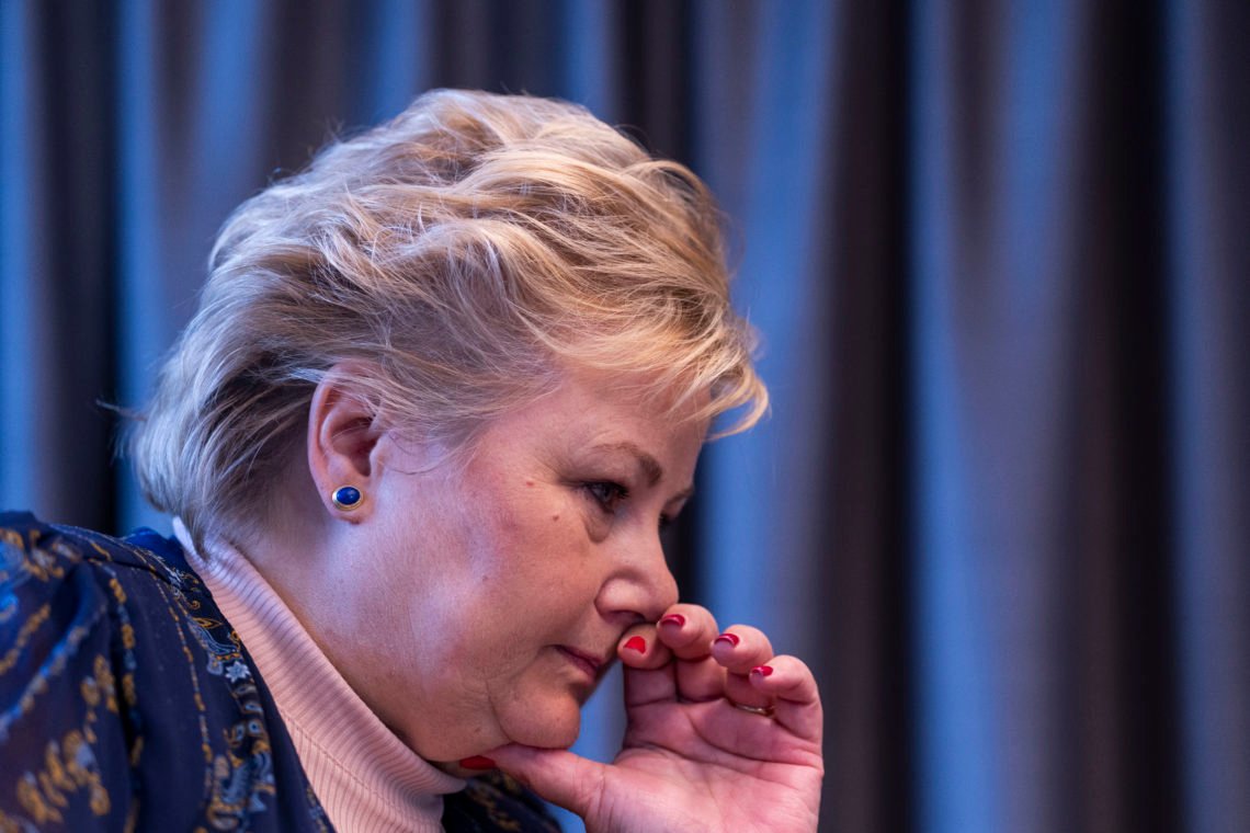 Oslo 20230921.
Høyre-leder Erna Solberg intervjues om avsløringene av ektemannen Sindre Finnes aksjehandler. Intervjuet finner sted i Høyres Hus i Oslo torsdag.
Foto: Javad Parsa / NTB Oslo 20230921.
Høyre-leder Erna Solberg intervjues om avsløringene av ektemannen Sindre Finnes aksjehandler. Intervjuet finner sted i Høyres Hus i Oslo torsdag.
Foto: Javad Parsa / NTB