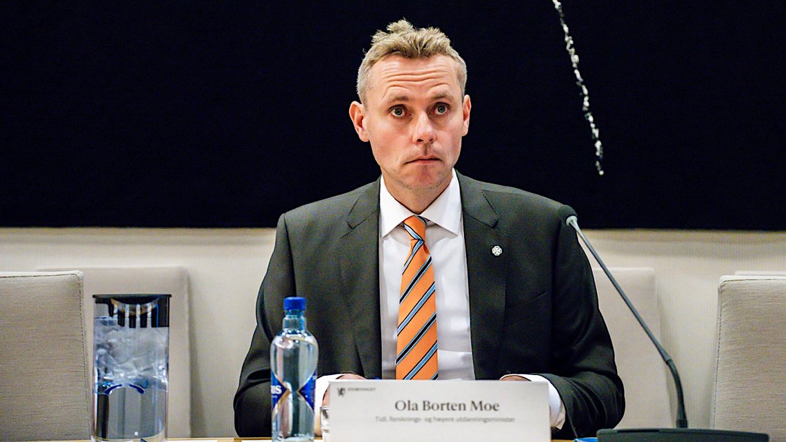Oslo 20231107.
Tidligere forsknings og utdanningsminister Ola Borten Moe under Kontroll og Konstitusjonskomiteen åpne høring om Regjeringens håndtering av habilitetsregelverket.
Foto: Ole Berg-Rusten / NTB Oslo 20231107.
Tidligere forsknings og utdanningsminister Ola Borten Moe under Kontroll og Konstitusjonskomiteen åpne høring om Regjeringens håndtering av habilitetsregelverket.
Foto: Ole Berg-Rusten / NTB