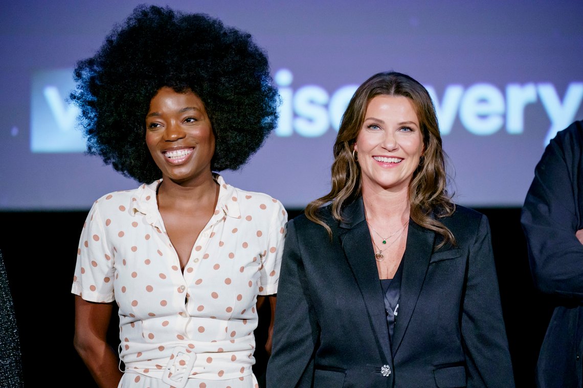 Oslo 20230830.
Forfatter og skuespiller Tinashe Williamson og prinsesse Märtha Louise på presentasjonen av programmet «Jaget» under høstlanseringen til Discovery. Programmene som lanseres kommer til høsten på TVNorge, HBO Max, discovery+ og Warner Bros.
Foto: Stian Lysberg Solum / NTB Oslo 20230830.
Forfatter og skuespiller Tinashe Williamson og prinsesse Märtha Louise på presentasjonen av programmet «Jaget» under høstlanseringen til Discovery. Programmene som lanseres kommer til høsten på TVNorge, HBO Max, discovery+ og Warner Bros.
Foto: Stian Lysberg Solum / NTB