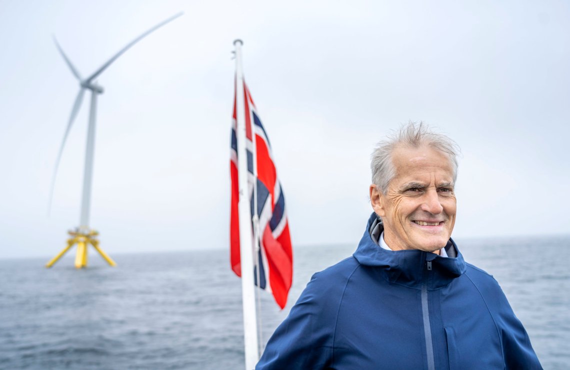 Statsminister Jonas Gahr Støre får se at stadig flere havvindsprosjekter blåser bort ...
Foto: Ole Berg-Rusten / NTB Statsminister Jonas Gahr Støre får se at stadig flere havvindsprosjekter blåser bort ...
Foto: Ole Berg-Rusten / NTB