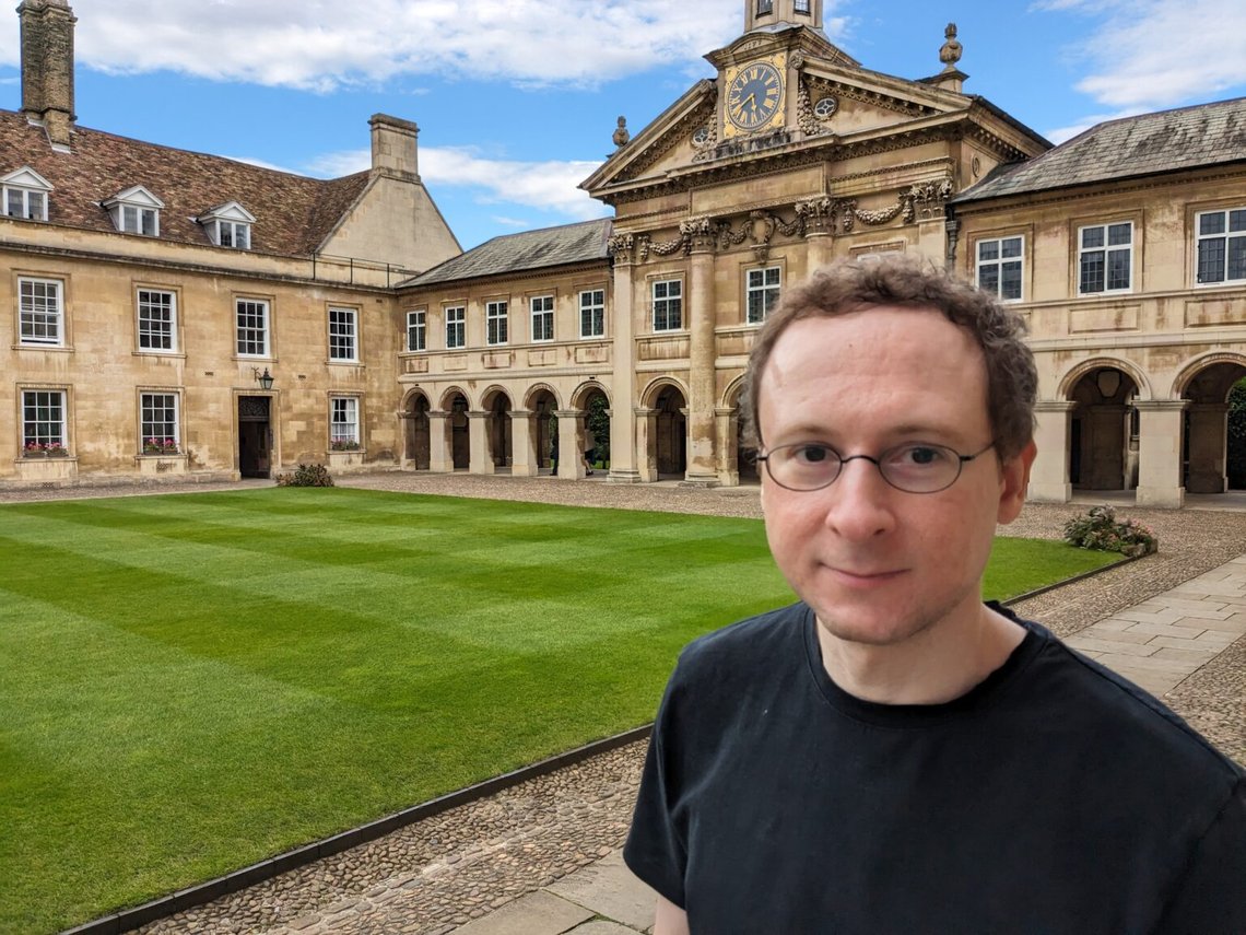 Nathan Cofnas lever farlig i sin stilling ved University of Cambridge etter svært kontroversielle påstander om rase og IQ. Foto: Facebook/ Cofnas Nathan Cofnas lever farlig i sin stilling ved University of Cambridge etter svært kontroversielle påstander om rase og IQ. Foto: Facebook/ Cofnas