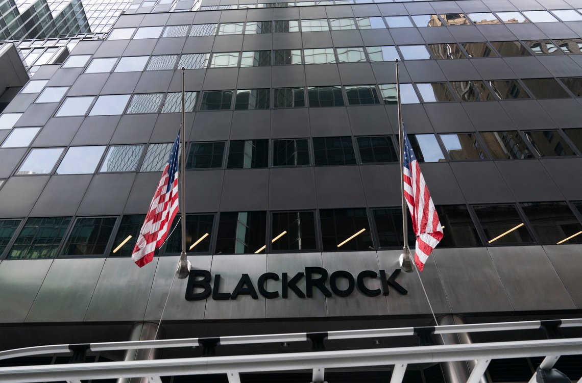 Stadig flere delstater i USA avslutter sitt samarbeid mot verdens største kapitalforvalter, BlackRock. Foto: AP /Mark Lennihan/ NTB Stadig flere delstater i USA avslutter sitt samarbeid mot verdens største kapitalforvalter, BlackRock. Foto: AP /Mark Lennihan/ NTB