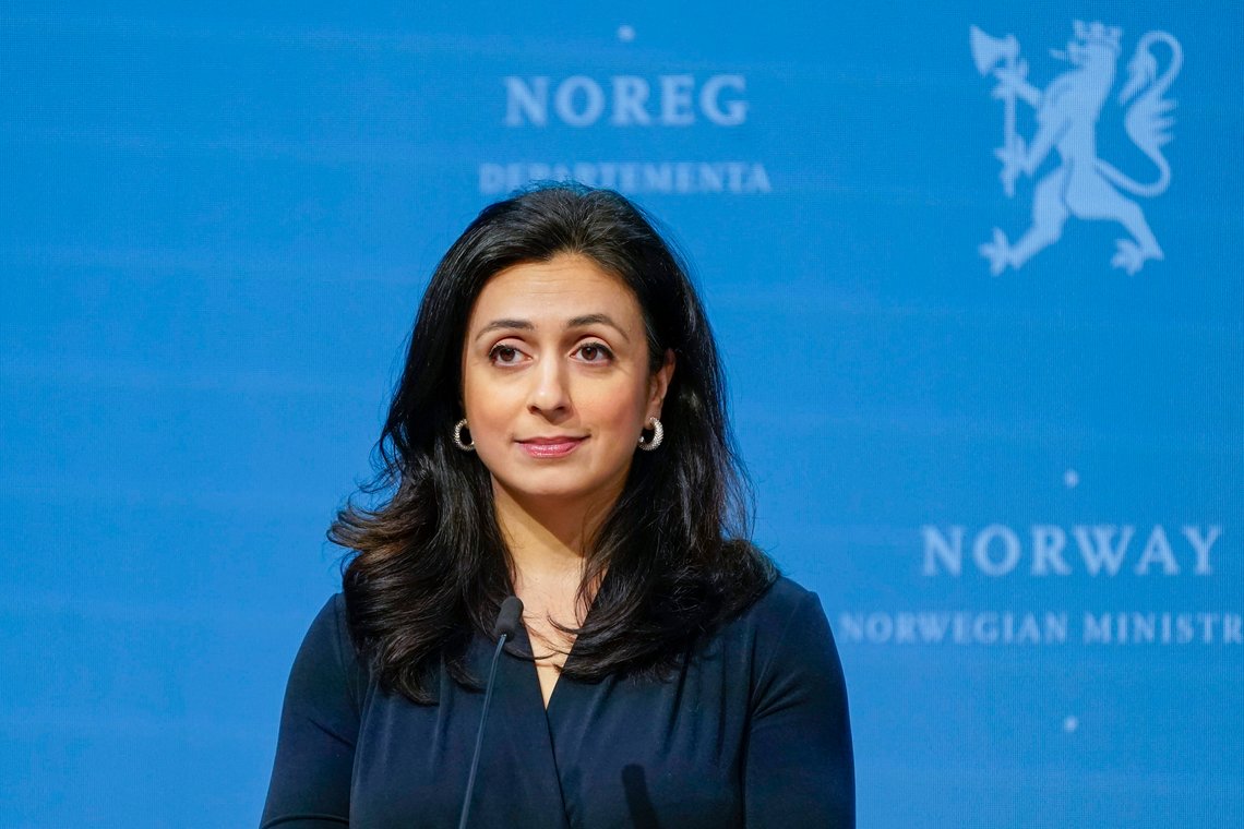 Hadia Tajik er den første fra Arbeiderpartiet i Norge som nå har skjønt at landet er på full fart mot svenske tilstander.
Foto: Torstein Bøe / NTB Hadia Tajik er den første fra Arbeiderpartiet i Norge som nå har skjønt at landet er på full fart mot svenske tilstander.
Foto: Torstein Bøe / NTB