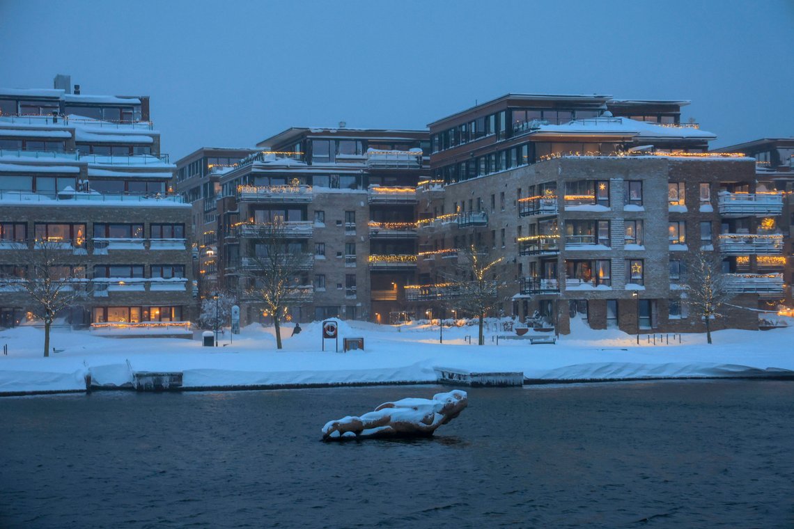 Bildet viser boliger på Bystranda i Kristiansand, sterkt preget av global oppvarming. Foto: Tor Erik Schrøder / NTB Bildet viser boliger på Bystranda i Kristiansand, sterkt preget av global oppvarming. Foto: Tor Erik Schrøder / NTB