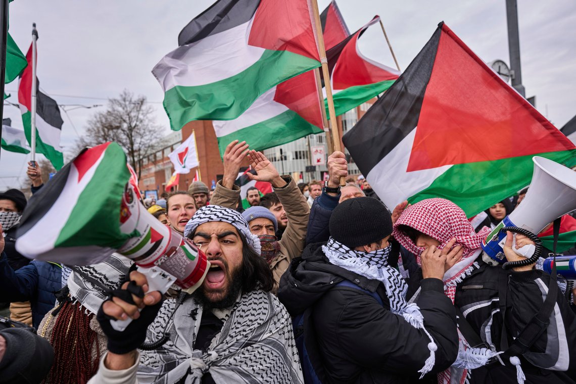 Demonstrators protest against Israel's President Isaac Herzog attending the opening of the new National Holocaust Museum in Amsterdam, Netherlands, Sunday, March 10, 2024. (AP Photo/Phil Nijhuis) Demonstrators protest against Israel's President Isaac Herzog attending the opening of the new National Holocaust Museum in Amsterdam, Netherlands, Sunday, March 10, 2024. (AP Photo/Phil Nijhuis)