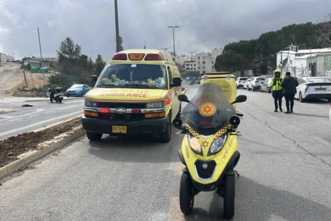 14 år gammel palestiner knivstakk en 64 år gammel mann på en bussholdeplass i Nord-Jerusalem. FOto: Facebook/ Ayelet Azoury 14 år gammel palestiner knivstakk en 64 år gammel mann på en bussholdeplass i Nord-Jerusalem. FOto: Facebook/ Ayelet Azoury