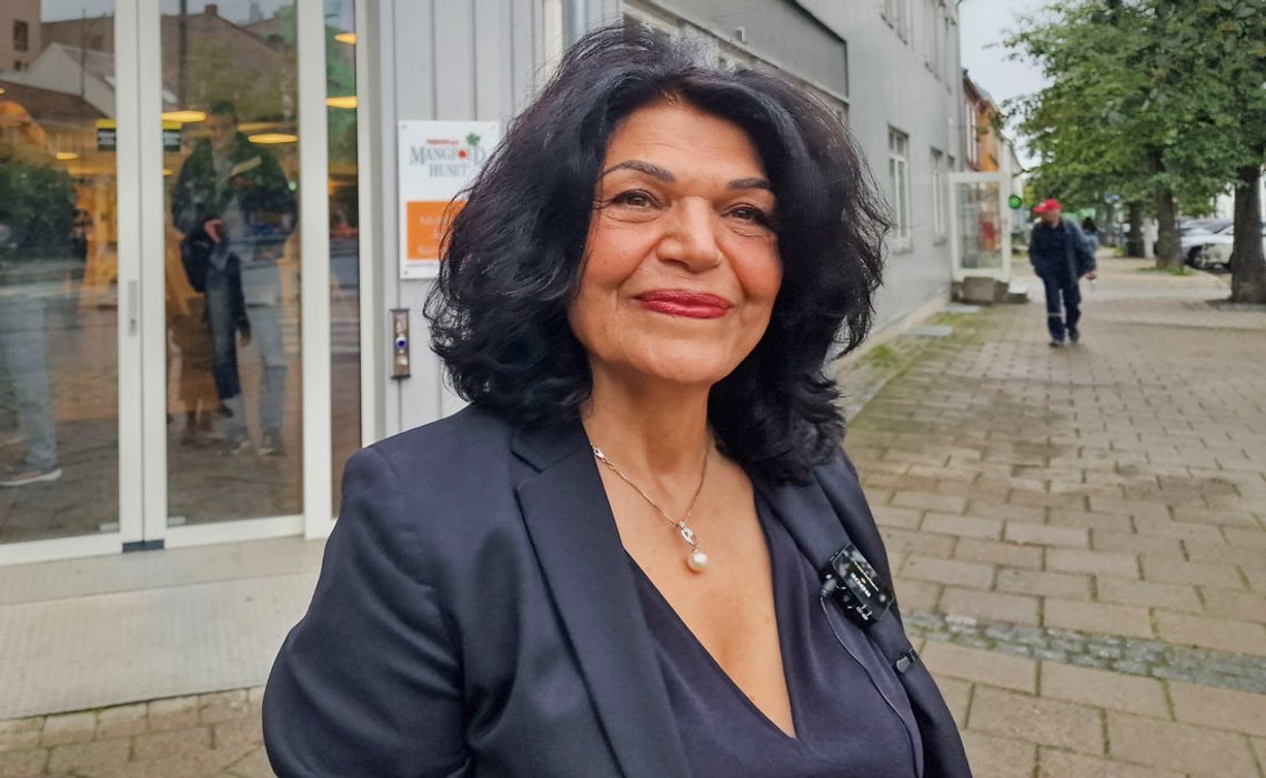Forfatteren og islamkritikeren Lily Bandehy holdt foredrag om kvinner i islam, æresvold og undertrykking, i Trondheim 28. august 2023. Foto: Bente Haarstad Forfatteren og islamkritikeren Lily Bandehy holdt foredrag om kvinner i islam, æresvold og undertrykking, i Trondheim 28. august 2023. Foto: Bente Haarstad
