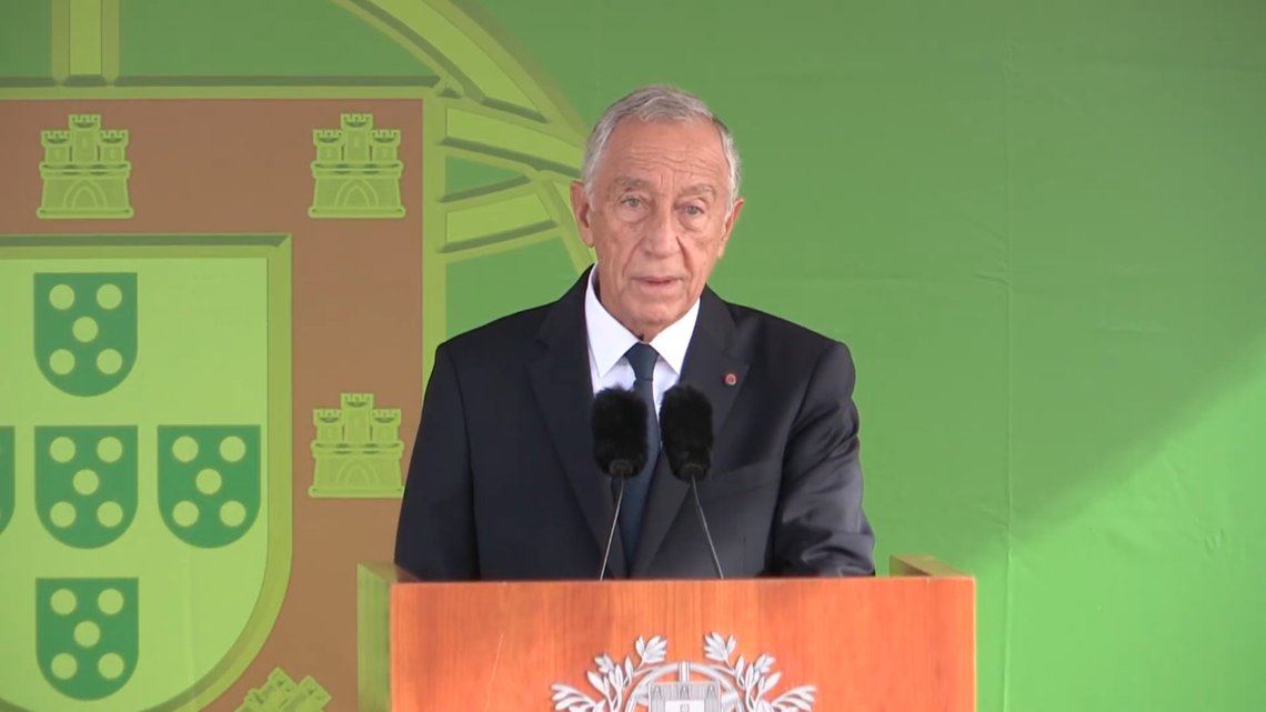 Marcelo Rebelo de Sousa tar det fulle ansvar. Foto: Agência Lusa; Wikimedia Commons CC BY 3.0 DEED Marcelo Rebelo de Sousa tar det fulle ansvar. Foto: Agência Lusa; Wikimedia Commons CC BY 3.0 DEED