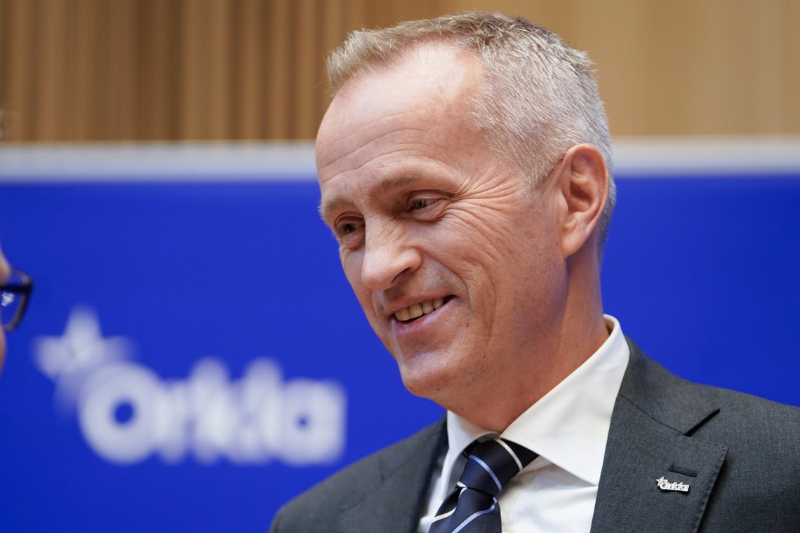 Konsernsjefen i Orkla, Nils K. Selte, har all grunn til å smile, fordi han fikk 25,4 millioner i lønn og andre godtgjørelser i 2023.
Foto: Terje Pedersen / NTB Konsernsjefen i Orkla, Nils K. Selte, har all grunn til å smile, fordi han fikk 25,4 millioner i lønn og andre godtgjørelser i 2023.
Foto: Terje Pedersen / NTB