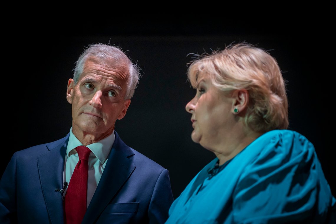 Arendal 20230817.
Jonas Gahr Støre, partileder Arbeiderpartiet (Ap) og Erna Solberg, partileder Høyre (H) etter NRKs direktesendte Partilederdebatt på kulturhuset i Arendal.
Foto: Heiko Junge / NTB Arendal 20230817.
Jonas Gahr Støre, partileder Arbeiderpartiet (Ap) og Erna Solberg, partileder Høyre (H) etter NRKs direktesendte Partilederdebatt på kulturhuset i Arendal.
Foto: Heiko Junge / NTB