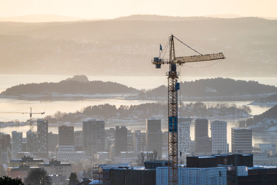 Oslo 20220104.
Illustrasjonsfoto: Oslo, heisekran, Barcode, boligbygging. Boligmarked, boligmarkedet, boligpris, boligpriser, eiendomsmarked, eiendomsmegling, boligannonser.
Foto: Håkon Mosvold Larsen / NTB Oslo 20220104.
Illustrasjonsfoto: Oslo, heisekran, Barcode, boligbygging. Boligmarked, boligmarkedet, boligpris, boligpriser, eiendomsmarked, eiendomsmegling, boligannonser.
Foto: Håkon Mosvold Larsen / NTB