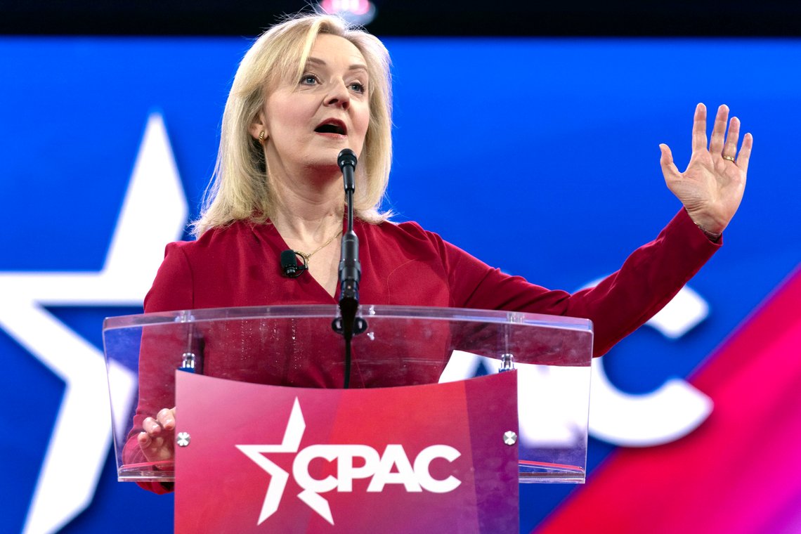 Liz Truss holdt tale under CPAC i USA. Hun er sterkt kritisk til det hun kaller Net Zero-eliten. Foto: AP /Jose Luis Magana/ NTB Liz Truss holdt tale under CPAC i USA. Hun er sterkt kritisk til det hun kaller Net Zero-eliten. Foto: AP /Jose Luis Magana/ NTB