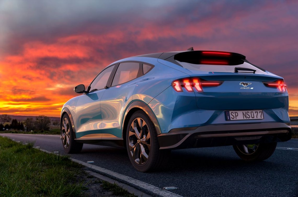 Helelektriske Mustang Mach-E GT. Foto: Shutterstock av Mike Mareen, Polen. Helelektriske Mustang Mach-E GT. Foto: Shutterstock av Mike Mareen, Polen.