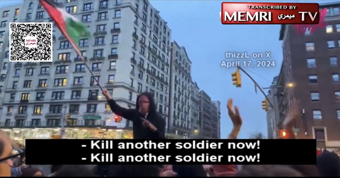 Demonstranter ved Columbia University hylle Hamas åpenlyst under en demonstrasjon torsdag. Stillbilde X/ Memri Demonstranter ved Columbia University hylle Hamas åpenlyst under en demonstrasjon torsdag. Stillbilde X/ Memri