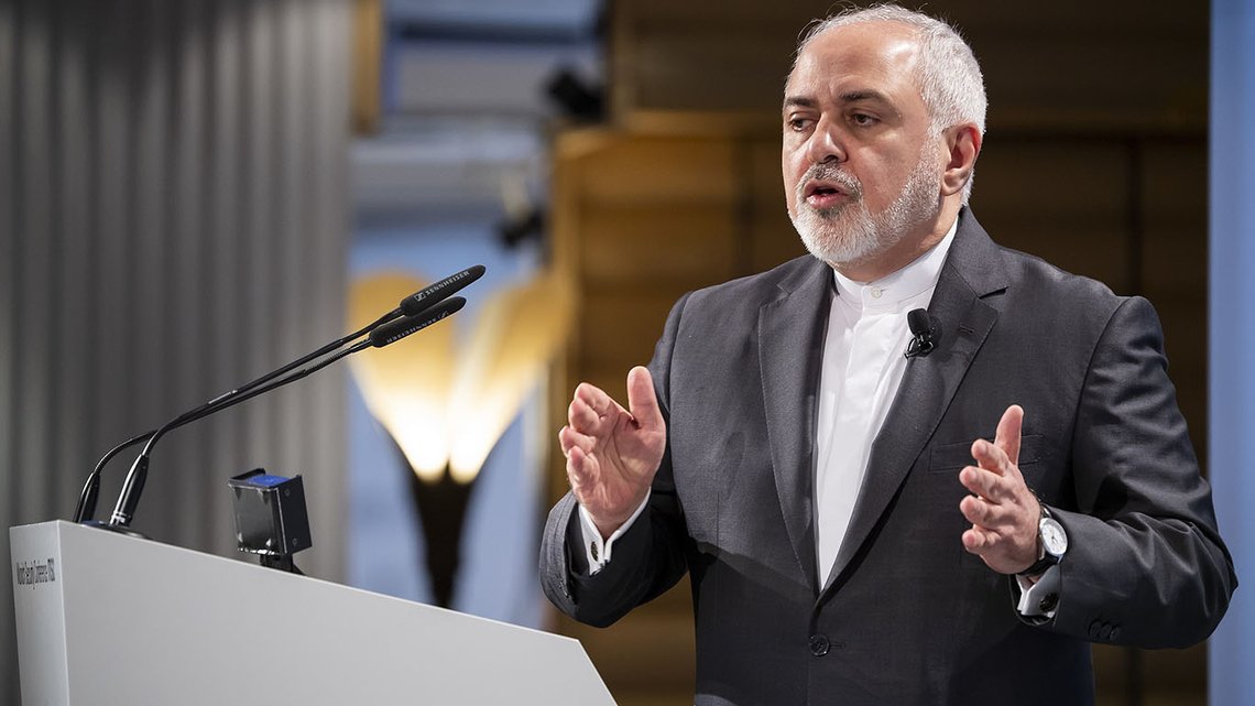 Mohammad Javad Zarif Khonsari, Irans utenriksminister 2013–2021. Foto: Balk /MSC, Wikimedia Commons CC BY 3.0 DE DEED Mohammad Javad Zarif Khonsari, Irans utenriksminister 2013–2021. Foto: Balk /MSC, Wikimedia Commons CC BY 3.0 DE DEED