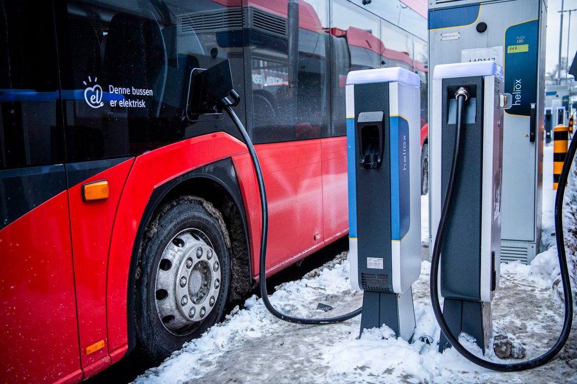 Elbussene i Oslo fikk ikke med seg at det ble satt ny varmerekord i 2023.
Foto: Rodrigo Freitas / NTB Elbussene i Oslo fikk ikke med seg at det ble satt ny varmerekord i 2023.
Foto: Rodrigo Freitas / NTB
