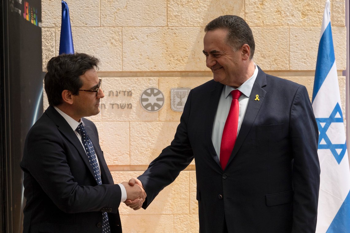 Israel's Foreign Minister Israel Katz, right, shakes hands with his French counterpart Stephane Sejourne as they pose for a picture before a meeting in Jerusalem, Tuesday, April 30, 2024. (AP Photo/Leo Correa) Israel's Foreign Minister Israel Katz, right, shakes hands with his French counterpart Stephane Sejourne as they pose for a picture before a meeting in Jerusalem, Tuesday, April 30, 2024. (AP Photo/Leo Correa)