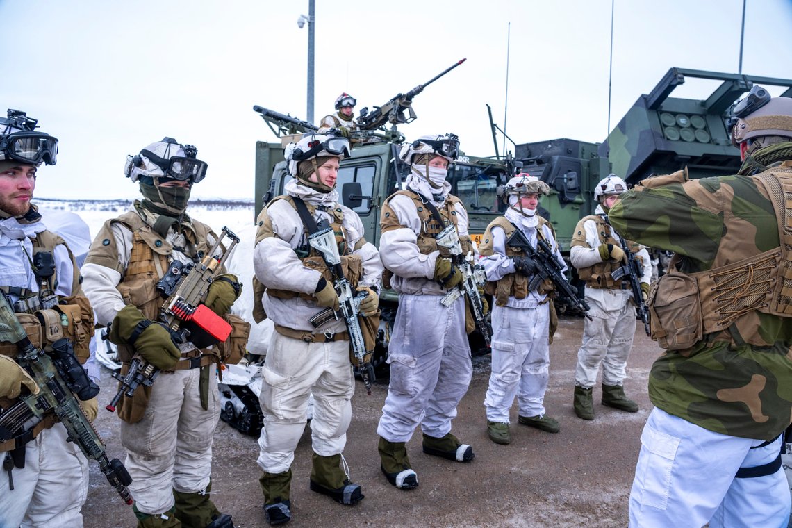 Norske soldater på grensen mellom Norge og Finland under den store militære øvelsen Nordic Response tidligere i vinter.
Foto: Heiko Junge / NTB Norske soldater på grensen mellom Norge og Finland under den store militære øvelsen Nordic Response tidligere i vinter.
Foto: Heiko Junge / NTB