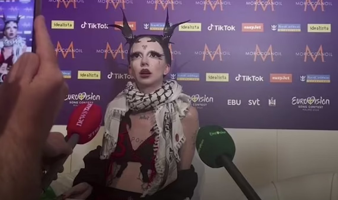 Bambie Thug, et godt eksempel på elegansen Eurovision bidrar med. Personen endte på en uforståelig sjetteplass, men ble heldigvis slått av Israel.Stillbilde video Bambie Thug, et godt eksempel på elegansen Eurovision bidrar med. Personen endte på en uforståelig sjetteplass, men ble heldigvis slått av Israel.Stillbilde video