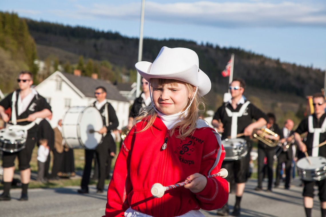 17-mai-tog Selbu 2013. Foto: Bente Haarstad. Copyright 17-mai-tog Selbu 2013. Foto: Bente Haarstad. Copyright