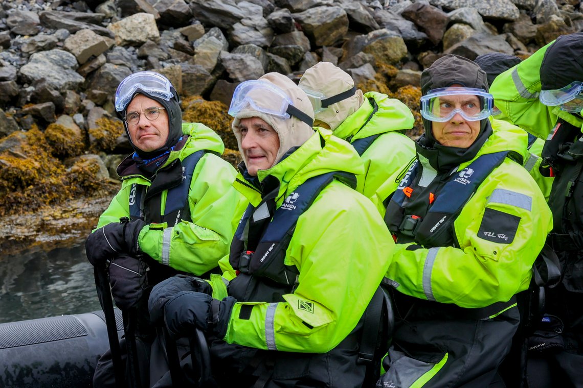 Bodø 20240620.
Statsminister Jonas Gahr Støre, Sveriges statsminister Ulf Kristersson og Finlands president Alexander Stubb er på RIB-tur fra Bodø havn til Saltstraumen.
Foto: Jan Langhaug / NTB Bodø 20240620.
Statsminister Jonas Gahr Støre, Sveriges statsminister Ulf Kristersson og Finlands president Alexander Stubb er på RIB-tur fra Bodø havn til Saltstraumen.
Foto: Jan Langhaug / NTB