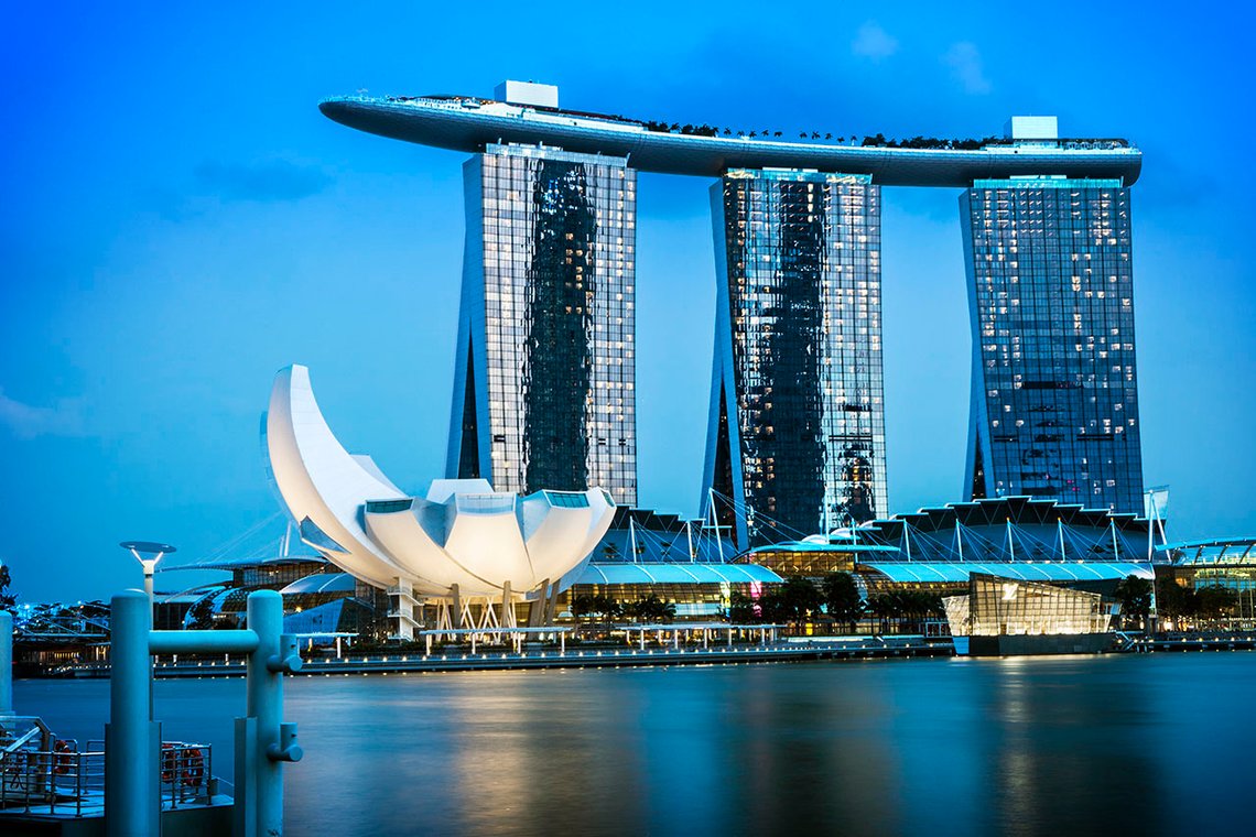 Marina Bay Sands er et landemerke i Singapore. Kasinoet har 500 bord og 1600 spilleautomater. Komplekset ble åpnet i 2010. Foto: Arnt Jensvoll, Document Marina Bay Sands er et landemerke i Singapore. Kasinoet har 500 bord og 1600 spilleautomater. Komplekset ble åpnet i 2010. Foto: Arnt Jensvoll, Document