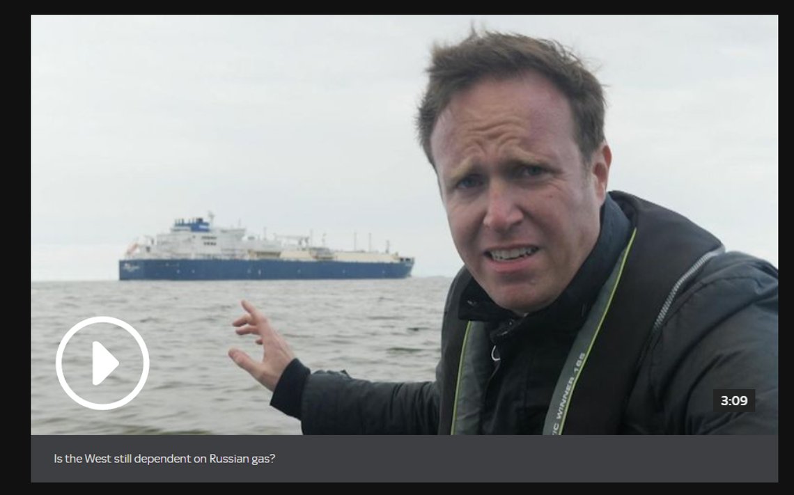 Ed Conway i Sky News dokumenterer at russiske skip leverer stadig gass til Europa. Ed Conway i Sky News dokumenterer at russiske skip leverer stadig gass til Europa.