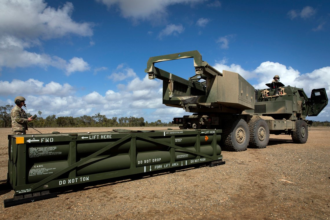 Army Tactical Missile System (ATACMS) er et av de avanserte vestlige våpnene som fortsatt fungerer for ukrainerne. Men det er trolig kun spøsmål om tid. Foto: Sgt. 1st Class Andrew Dickson/ U.S. Army/ AP/ NTB Army Tactical Missile System (ATACMS) er et av de avanserte vestlige våpnene som fortsatt fungerer for ukrainerne. Men det er trolig kun spøsmål om tid. Foto: Sgt. 1st Class Andrew Dickson/ U.S. Army/ AP/ NTB