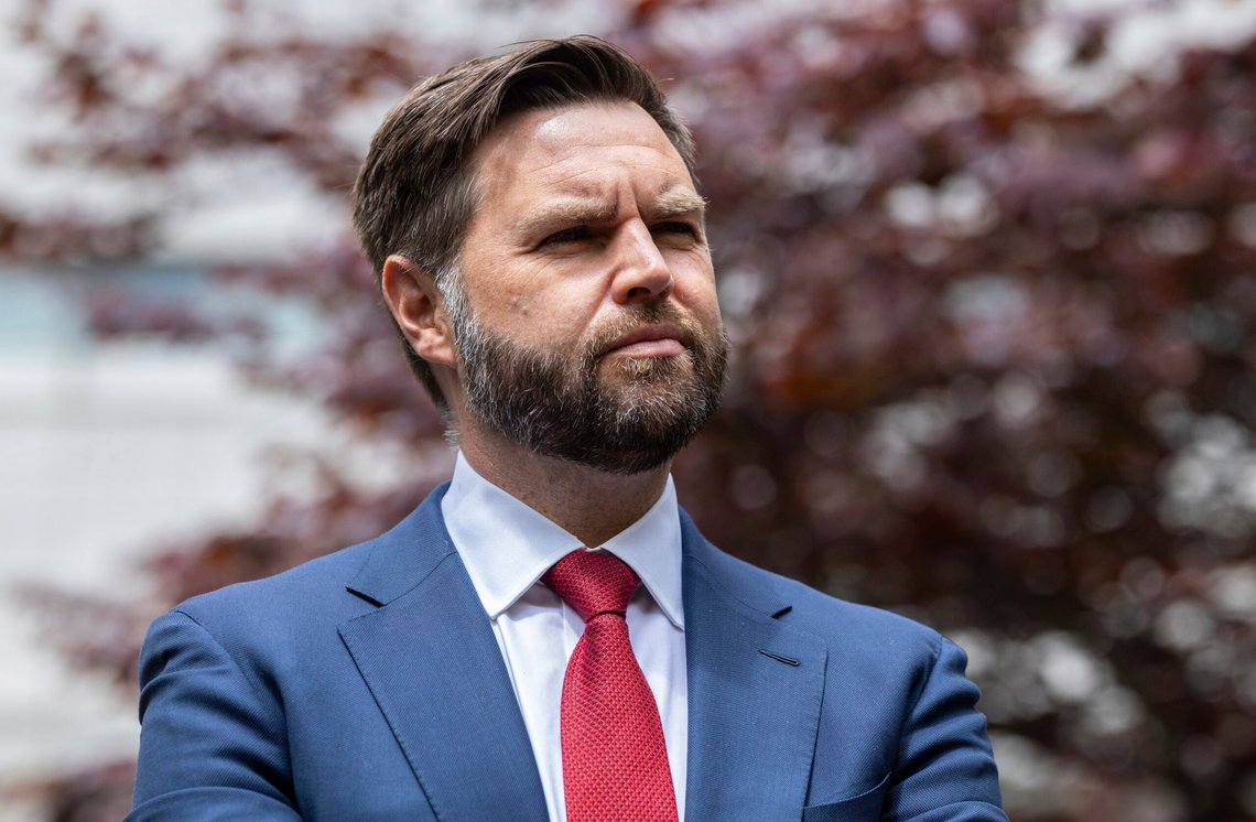 Senator J.D. Vance fra Ohio er Donald Trumps visepresidentkandidat. Hans kontakter i Big Tech er gull verdt for Trumps kampanje. Arkivfoto: Stefan Jeremiah, / AP / NTB Senator J.D. Vance fra Ohio er Donald Trumps visepresidentkandidat. Hans kontakter i Big Tech er gull verdt for Trumps kampanje. Arkivfoto: Stefan Jeremiah, / AP / NTB