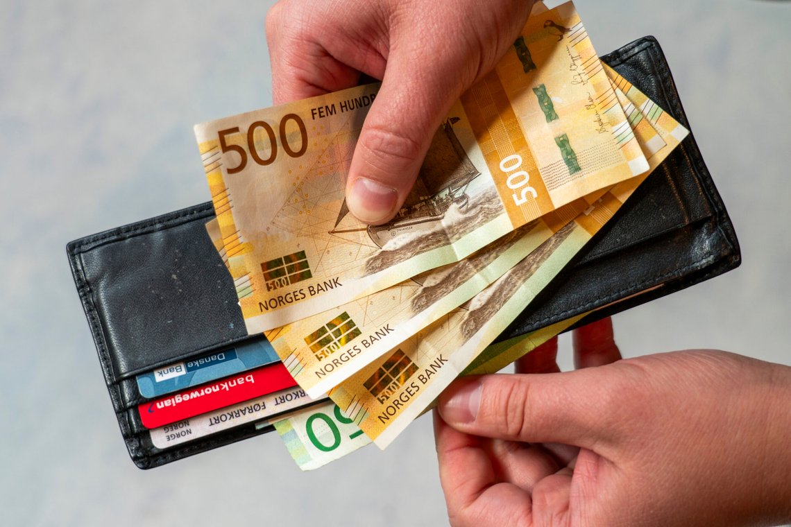 DÅRLIGERE RÅD: Nordmenns boutgifter har økt betydelig, selv justert for prisvekst. Foto: Gorm Kallestad / NTB DÅRLIGERE RÅD: Nordmenns boutgifter har økt betydelig, selv justert for prisvekst. Foto: Gorm Kallestad / NTB