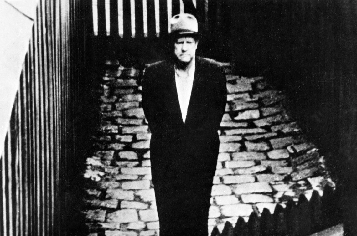 Vidkun Quisling i luftegården på Møllergata nr.19. Foto: Arne Tangen / NTB-arkiv / NTB Vidkun Quisling i luftegården på Møllergata nr.19. Foto: Arne Tangen / NTB-arkiv / NTB