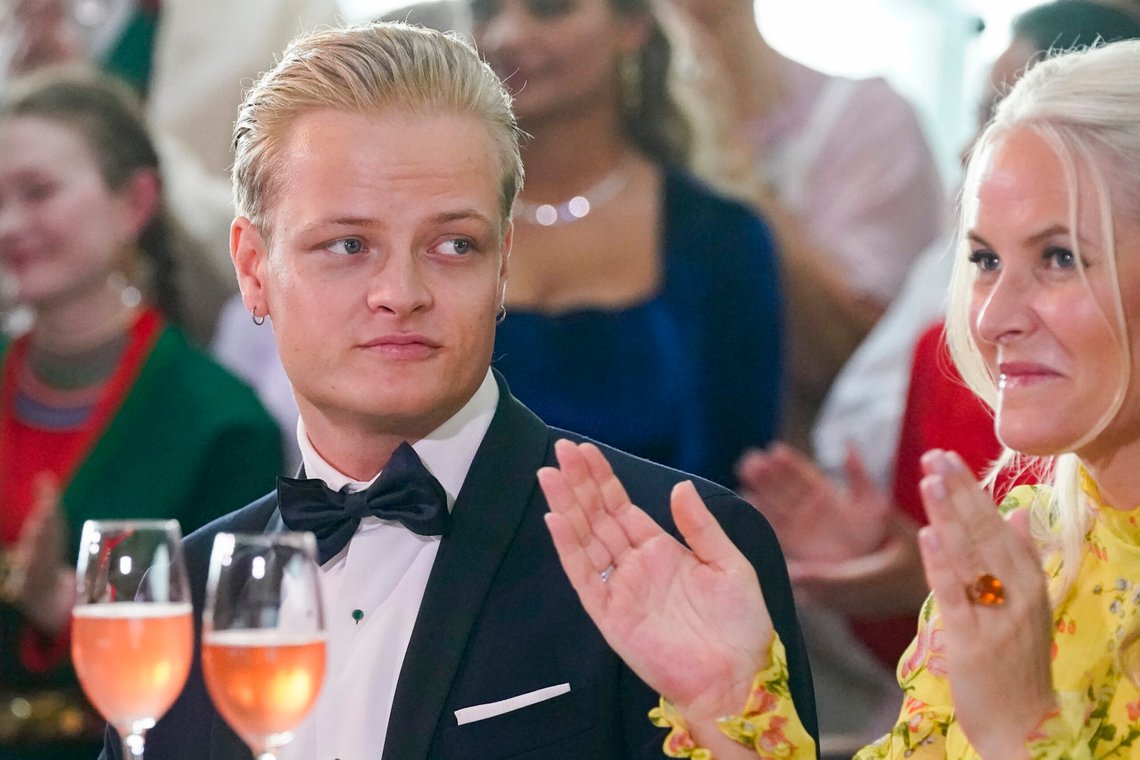 INNRØMMER: Marius Borg Høiby innrømmer det som skjedde i leiligheten og forteller om både rusbruk og psykiske lidelser.
Foto: Lise Åserud / NTB / POOL INNRØMMER: Marius Borg Høiby innrømmer det som skjedde i leiligheten og forteller om både rusbruk og psykiske lidelser.
Foto: Lise Åserud / NTB / POOL