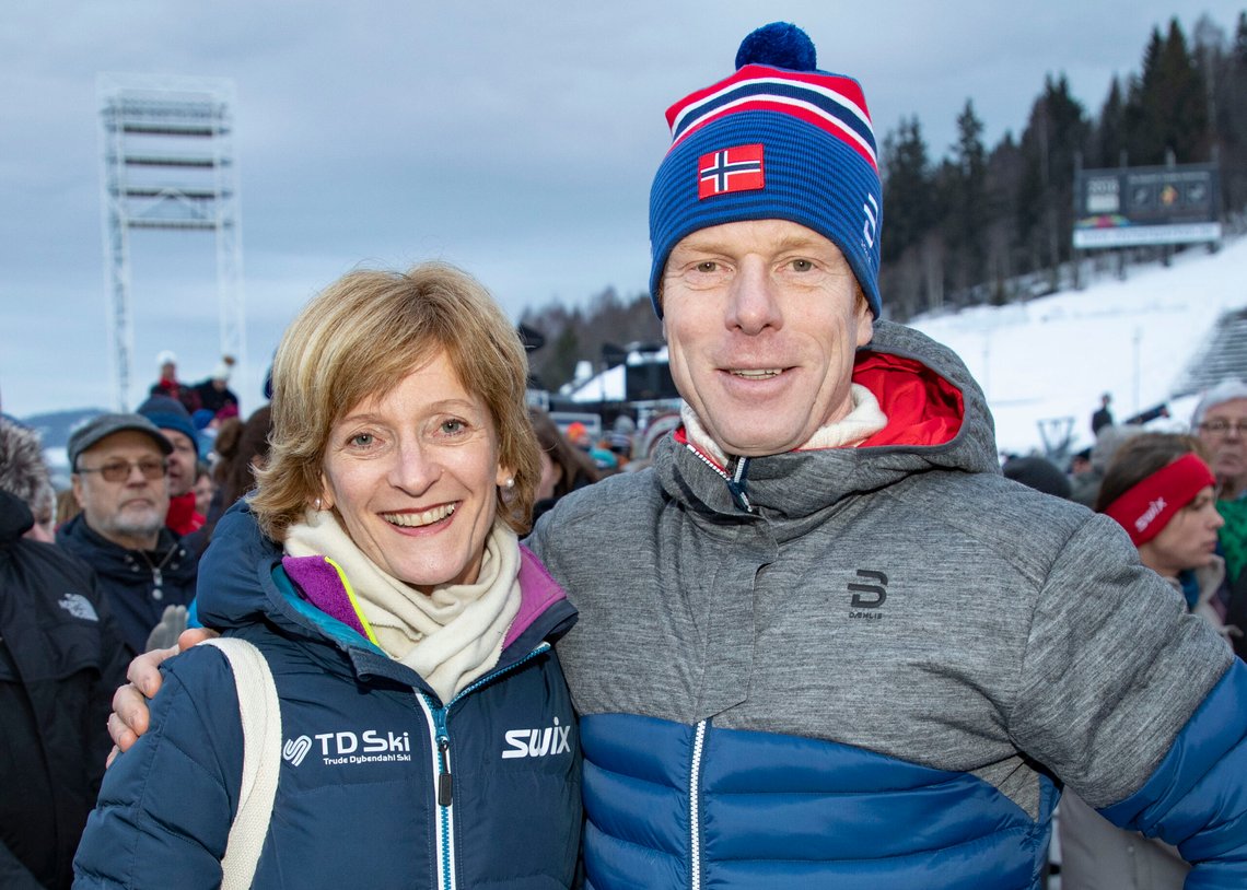 2019: 25-års OL jubileum for Lillehammer 1994. Trude Dybendahl og Bjørn Dæhlie under OL-mimringen i Lysgårdsbakken Olympiske Hoppanlegg på Lillehammer.
Foto: Geir Olsen / NTB 2019: 25-års OL jubileum for Lillehammer 1994. Trude Dybendahl og Bjørn Dæhlie under OL-mimringen i Lysgårdsbakken Olympiske Hoppanlegg på Lillehammer.
Foto: Geir Olsen / NTB