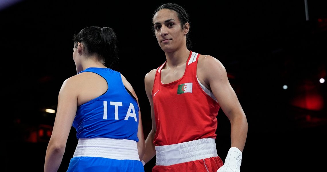 Imane Khelif etter å ha slått ut Angela Carini med kun to slag. Foto: AP/John Locher/NTB Imane Khelif etter å ha slått ut Angela Carini med kun to slag. Foto: AP/John Locher/NTB
