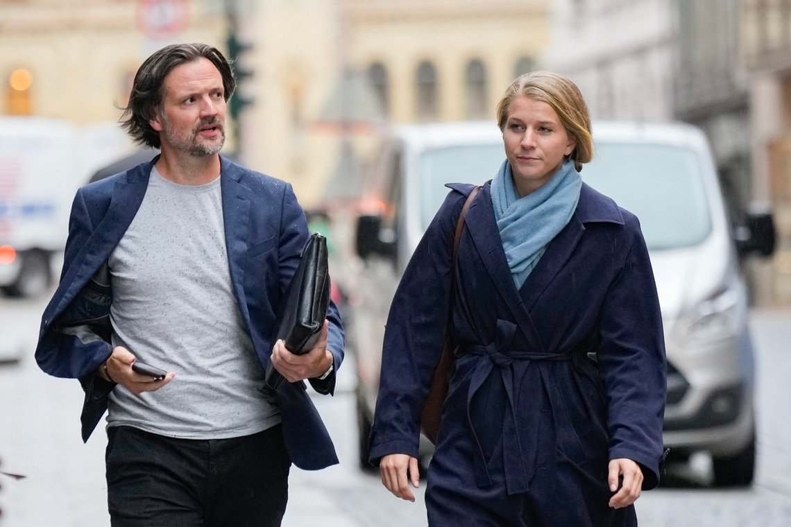 Fungerende KrF-leder Dag-Inge Ulstein er åpen for at partiet kan velge en ny leder på et ekstraordinært landsmøte i høst. Onsdag skal saken diskuteres på et sentralstyremøte i partiet. Her sammen med nestleder Ida Lindtveit Røse. Foto: Heiko Junge / NTB Fungerende KrF-leder Dag-Inge Ulstein er åpen for at partiet kan velge en ny leder på et ekstraordinært landsmøte i høst. Onsdag skal saken diskuteres på et sentralstyremøte i partiet. Her sammen med nestleder Ida Lindtveit Røse. Foto: Heiko Junge / NTB