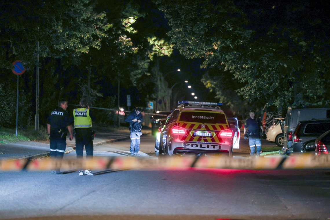 BRUTALT I OSLO: Fredag ble tre personer pågrepet etter en skyteepisode på Tveita i Oslo.
Foto: Amanda Pedersen Giske / NTB BRUTALT I OSLO: Fredag ble tre personer pågrepet etter en skyteepisode på Tveita i Oslo.
Foto: Amanda Pedersen Giske / NTB
