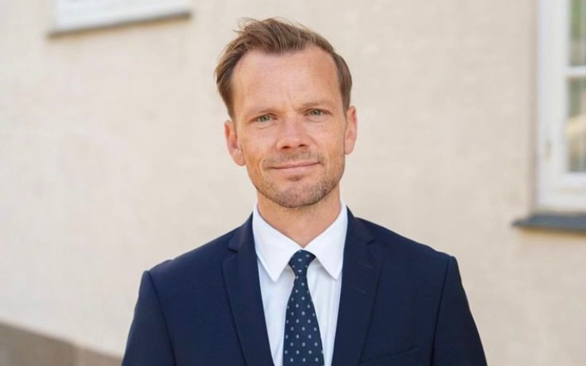 Danmarks justisminister Peter Hummelgaard vil presse svenskene til å rydde opp i Folkhemmet. Foto: AgSH89 CC BY-SA 3.0 Danmarks justisminister Peter Hummelgaard vil presse svenskene til å rydde opp i Folkhemmet. Foto: AgSH89 CC BY-SA 3.0