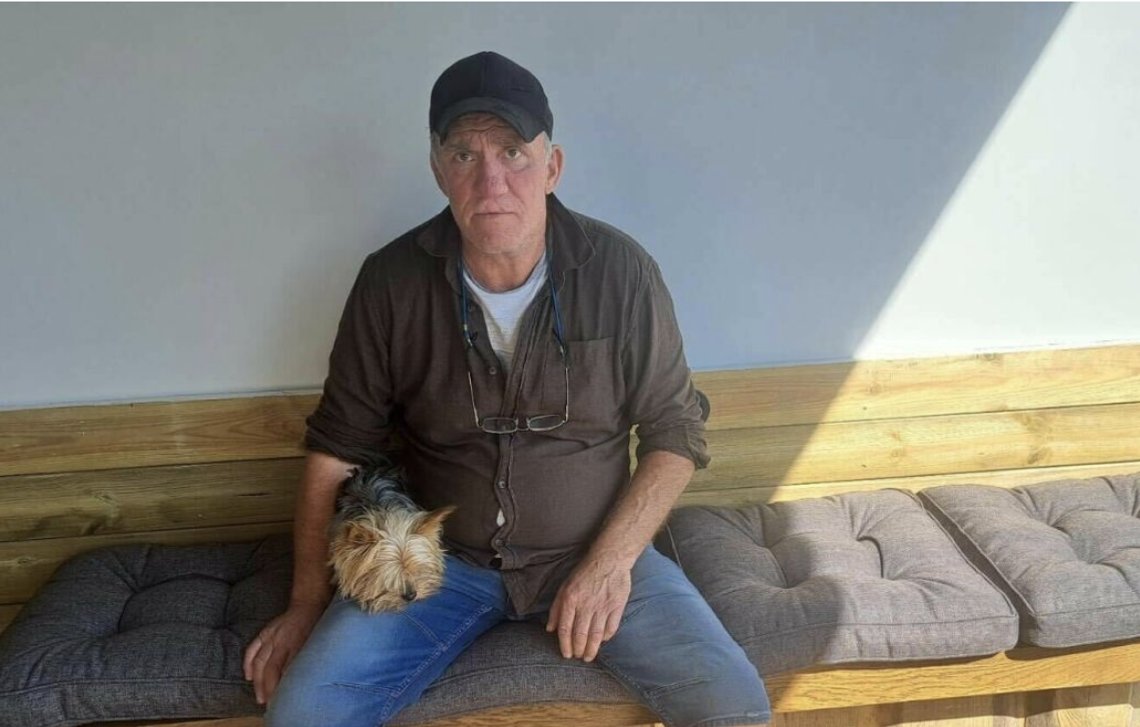 Runar Magnussen og hunden hans Teddy. Foto: Privat Runar Magnussen og hunden hans Teddy. Foto: Privat