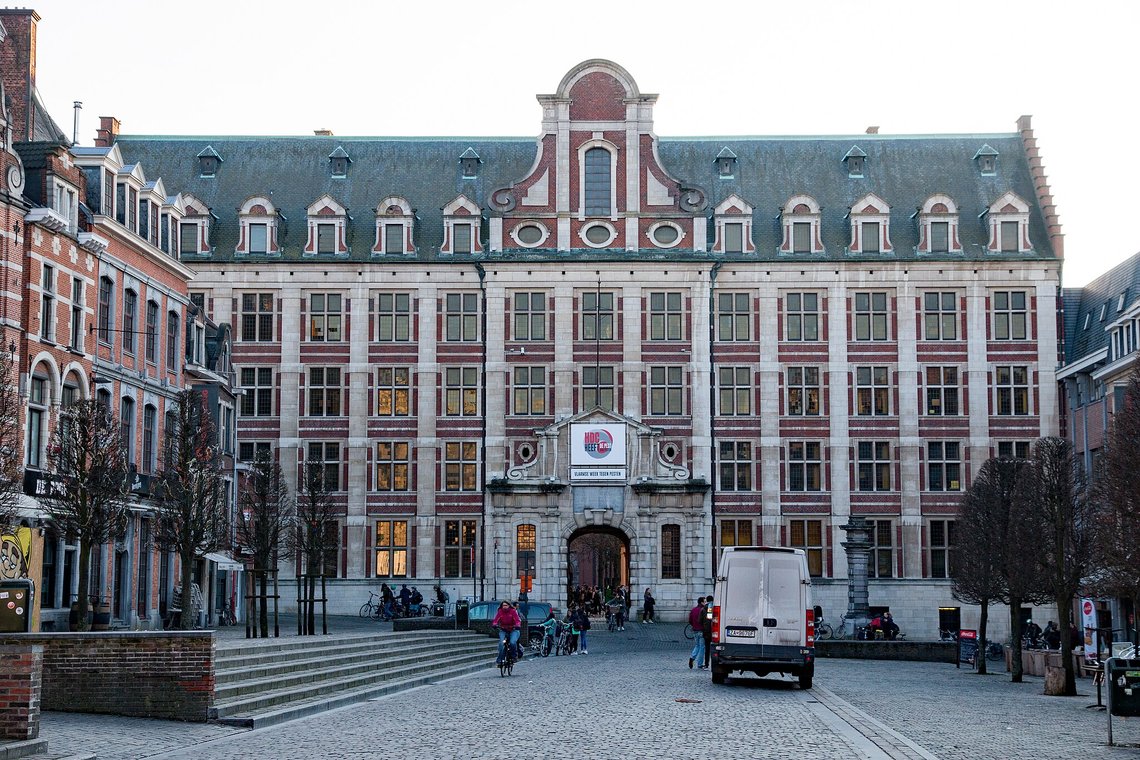 HELLIG TREENIGHET: Den hellige treenighetsskolen i Leuven i Belgia skal nå lære bort arabisk, obligatorisk for studenter som tar moderne språk. HELLIG TREENIGHET: Den hellige treenighetsskolen i Leuven i Belgia skal nå lære bort arabisk, obligatorisk for studenter som tar moderne språk.