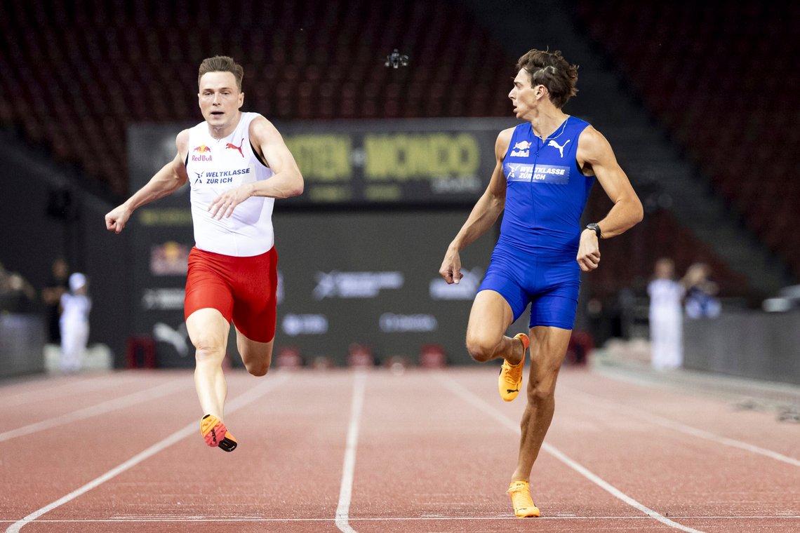 Armand Duplantis slo Karsten Warholm på 100 meter i Zürich onsdag. Foto: Michael Buholzer / Keystone via AP / NTB Armand Duplantis slo Karsten Warholm på 100 meter i Zürich onsdag. Foto: Michael Buholzer / Keystone via AP / NTB