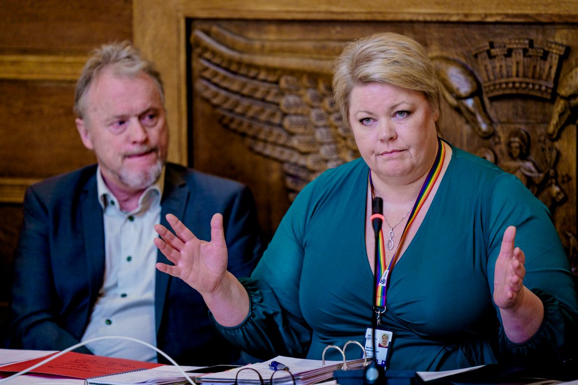 Marthe Scharning Lund (Ap) til høyre på bildet fra 2023. Foto: Stian Lysberg Solum / NTB. Marthe Scharning Lund (Ap) til høyre på bildet fra 2023. Foto: Stian Lysberg Solum / NTB.
