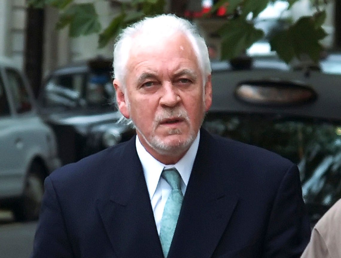 Gary Brooker, frontfigur i rockegruppen Procol Harum som sang en av 1960-tallets største hits, "A Whiter Shade of Pale", ble 76 år gammel. Bandet sa at Brooker døde i sitt hjem lørdag 19. februar 2022. Han hadde fått behandling for kreft. Foto: AP Photo/Max Nash/NTB Gary Brooker, frontfigur i rockegruppen Procol Harum som sang en av 1960-tallets største hits, "A Whiter Shade of Pale", ble 76 år gammel. Bandet sa at Brooker døde i sitt hjem lørdag 19. februar 2022. Han hadde fått behandling for kreft. Foto: AP Photo/Max Nash/NTB