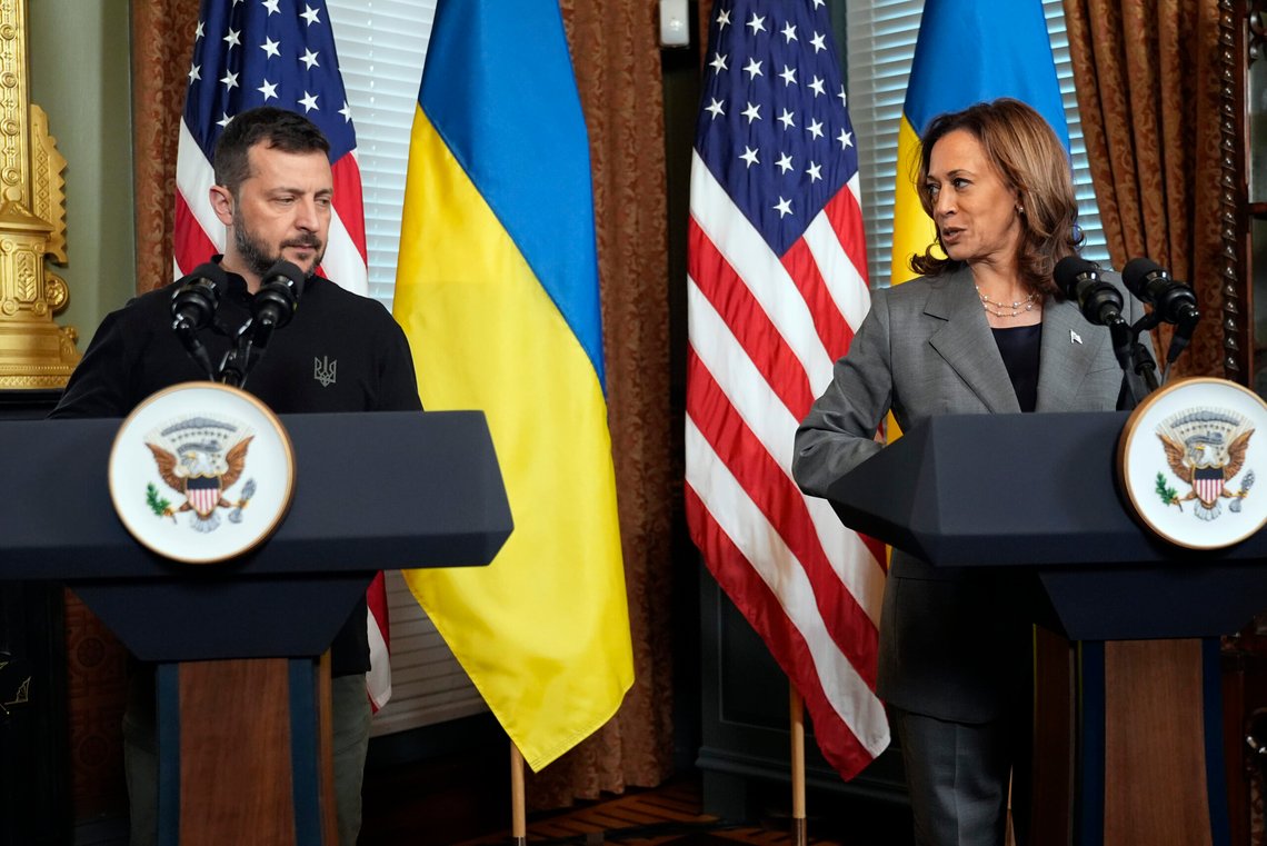 USAs visepresident Kamala Harris møtte torsdag Ukrainas president Volodymyr Zelenskyj i Det hvite hus. Foto: Jacquelyn Martin / AP / NTB USAs visepresident Kamala Harris møtte torsdag Ukrainas president Volodymyr Zelenskyj i Det hvite hus. Foto: Jacquelyn Martin / AP / NTB