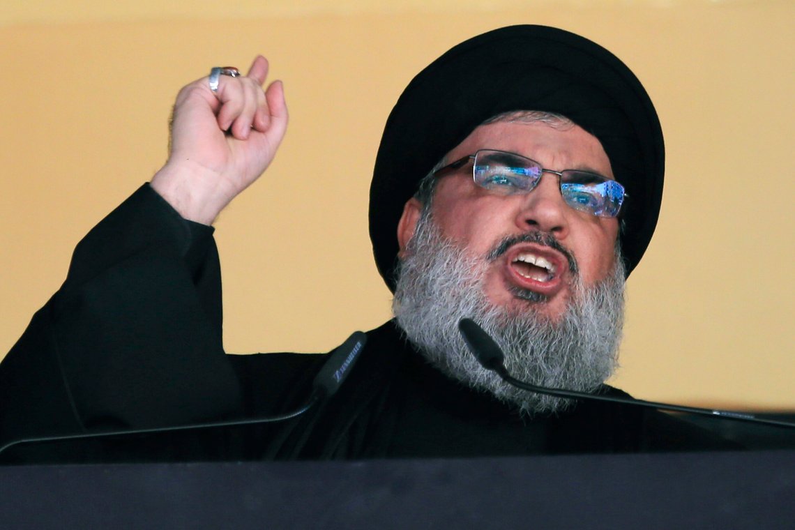 Hizbollahs leder Hassan Nasrallah ble drept i angrepene mot den libanesiske hovedstaden Beirut i natt. Foto: Hassan Ammar / AP / NTB Hizbollahs leder Hassan Nasrallah ble drept i angrepene mot den libanesiske hovedstaden Beirut i natt. Foto: Hassan Ammar / AP / NTB