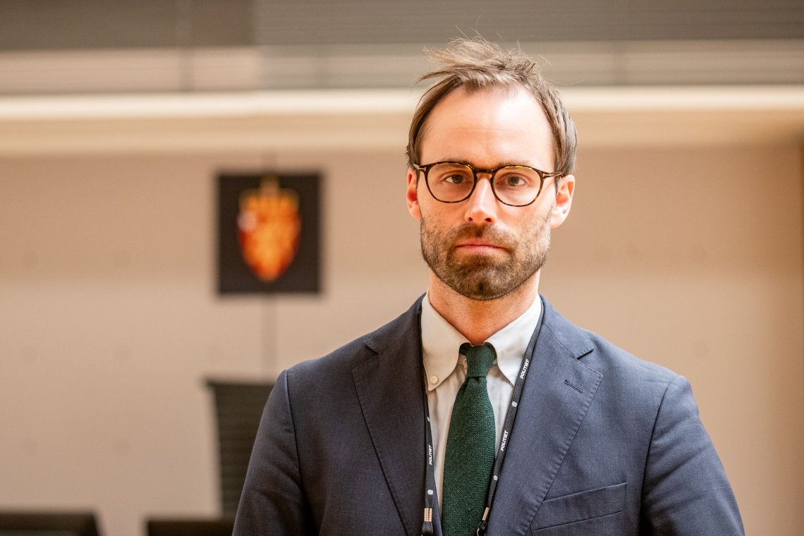 Oslo 20231129.
Politiadvokat Ole Kristian Holtsmark i Oslo tinghus onsdag, etter fengslingsmøtet for en person som er siktet etter påkjørsel-saken på Solli plass i Oslo søndag.
Foto: Emilie Holtet / NTB Oslo 20231129.
Politiadvokat Ole Kristian Holtsmark i Oslo tinghus onsdag, etter fengslingsmøtet for en person som er siktet etter påkjørsel-saken på Solli plass i Oslo søndag.
Foto: Emilie Holtet / NTB